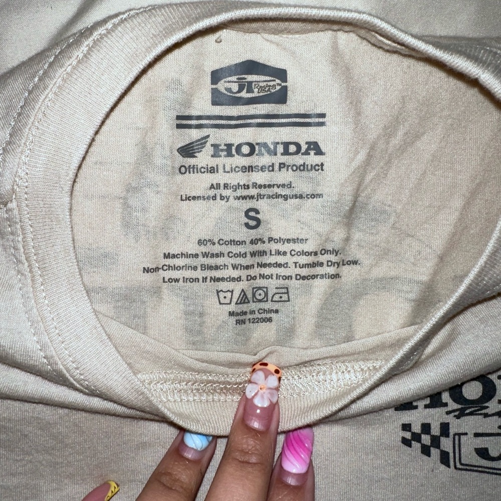 Tan Honda shirt ￼